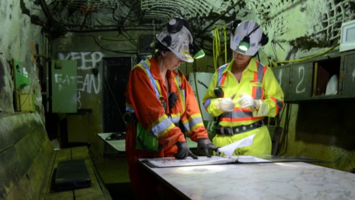 Free Webinar: Run of Material Hazards Awareness in Mining